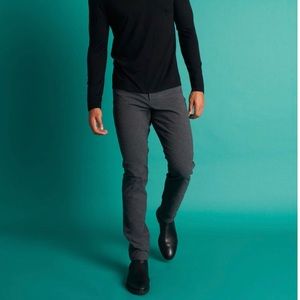 Kit and Ace Stride Pants in heather grey.